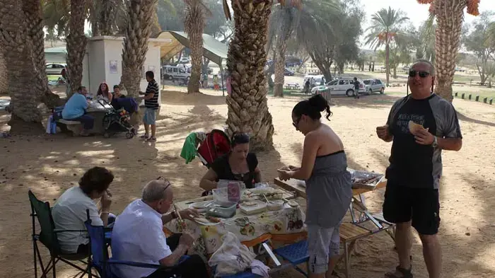 מטיילים בדרום הארץ במהלך חג סוכות, ספטמבר 2010