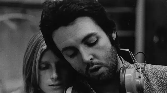פול מקרטני עם לינדה מקרטני, 1971 פול מקרטני עם לינדה מקרטני, 1971