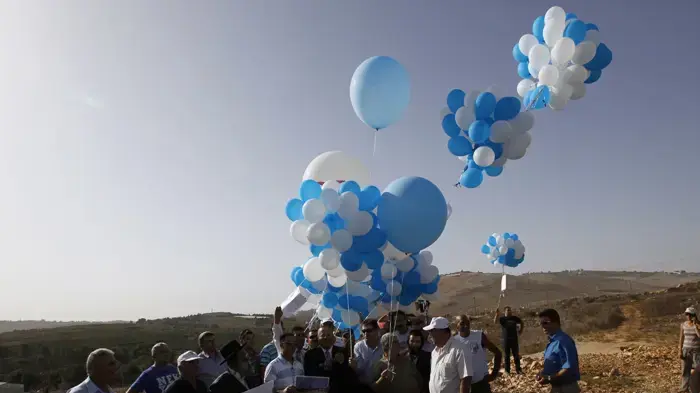 נשיא אירן מחמוד אחמדינג'ד הגיע לביקור בכפר בינת ג'בל בדרום לבנון