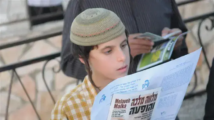 עליה לקברו של מאיר כהנא בהר המנוחות לציון עשרים שנים להירצחו, אוקטובר 2010