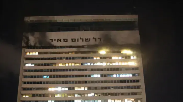 שריפה במגדל שלום, נובמבר 2010