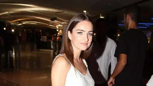 אניה בוקשטיין אניה בוקשטיין