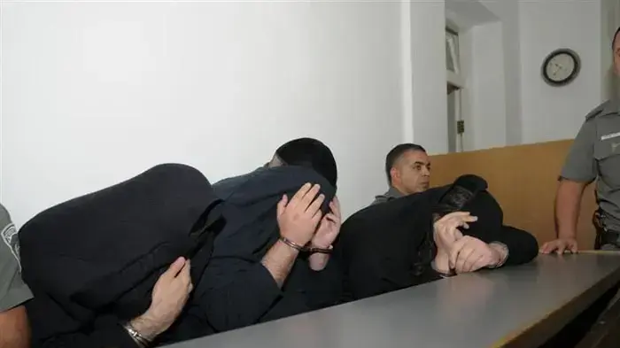 חסידיו של אליאור חן בבית המשפט המחוזי בירושלים, נובמבר 2010 חסידיו של אליאור חן בבית המשפט המחוזי בירושלים, נובמבר 2010