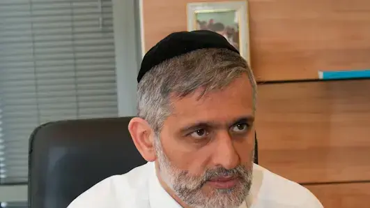 שר הפנים, אלי ישי בלשכתו בכנסת