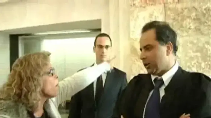 משפחתו של רועי ברינג התפרצה על עוה"ד של הנאשם ברצח