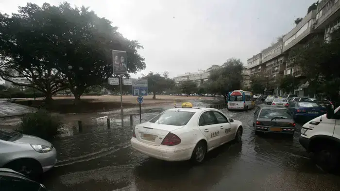 הצפה בכיכר המדינה, דצמבר 2010