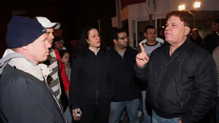 עובדי מפעל יוניוויל מתבצרים במפעל, דצמבר 2010