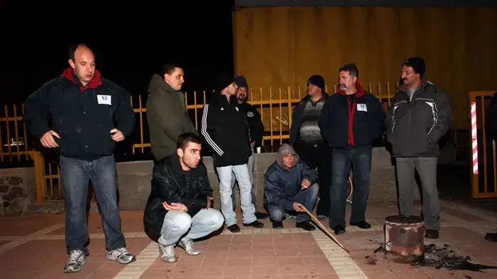 עובדי מפעל יוניוויל מתבצרים במפעל, דצמבר 2010