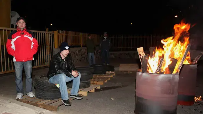 עובדי מפעל יוניוויל מתבצרים במפעל, דצמבר 2010