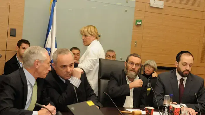 ועדת הכספים, דצמבר 2010 ועדת הכספים, דצמבר 2010
