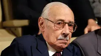 חורחה וידלה, שליט ארגנטינה לשעבר, מאזין לגזר דין מאסר עולם שהוטל עליו בבית משפט בעיר קורדובה