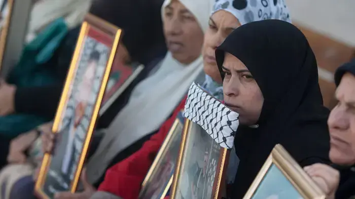 אמהות של אסירים פלסטינים המוחזקים בכלא הישראלי, בית לחם, דצמבר 2010 אמהות של אסירים פלסטינים המוחזקים בכלא הישראלי, בית לחם, דצמבר 2010