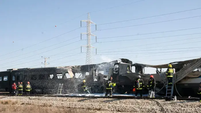 שריפה פרצה ברכבת בדרך לתל אביב, דצמבר 2010 שריפה פרצה ברכבת בדרך לתל אביב, דצמבר 2010