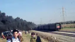 רכבת עלתה באש ליד שפיים