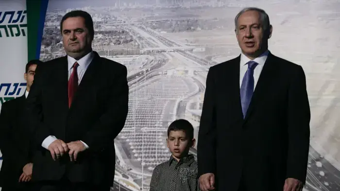 ראש הממשלה בנימין נתניהו ושר התחבורה ישראל כץ בפתיחה החגיגית של הנתיב המהיר, ינואר 2011 ראש הממשלה בנימין נתניהו ושר התחבורה ישראל כץ בפתיחה החגיגית של הנתיב המהיר, ינואר 2011