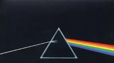עטיפת האלבום "Dark Side of The Moon" עטיפת האלבום "Dark Side of The Moon"