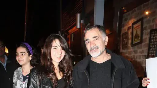 משה איבגי ובנותיו משה איבגי ובנותיו
