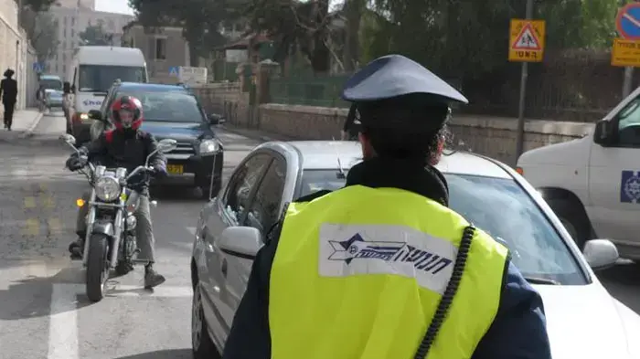 עומסי תנועה כבדים בעקבות סגירת רחוב יפו בירושלים עקב הכנת תשתית לרכבת הקלה, ינואר 2011