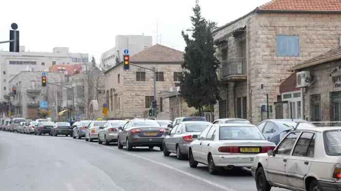 עומסי תנועה כבדים בעקבות סגירת רחוב יפו בירושלים עקב הכנת תשתית לרכבת הקלה, ינואר 2011