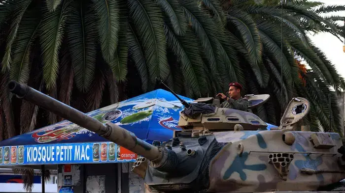תוניסיה אחרי נפילת הממשל ובריחת הנשיא, זין אל-עבדין בן עלי, ינואר 2011