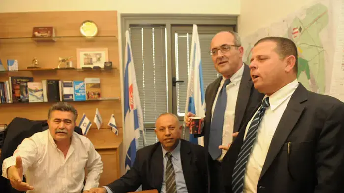 עמיר פרץ, איתן כבל, דניאל בן סימון וראלב מג'אדלה אחרי פרישתו של אהוד ברק ממפלגת העבודה, ינואר 2011