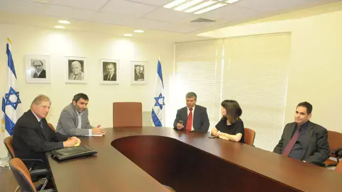 עינת וילף, שלום שמחון וזאב אלקין אחרי ההודעה על פרישתו ממפלגת העבודה, ינואר 2011