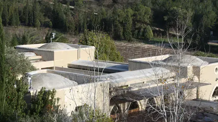 ביתו של גלנט במושב עמיקם ביתו של גלנט במושב עמיקם
