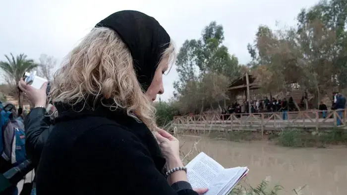 חגיגת חג ההתגלות, טבילת נוצרים בירדן, בקאסר אל יהוד, ינואר 2011