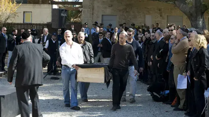 טקס ההלוויה של סוניה פרס בבית העלמין בבן שמן, ינואר 2011