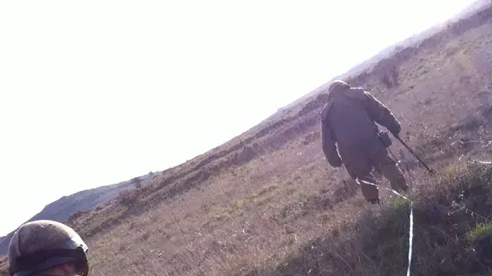 פינוי שדה מוקשים ב"עין מוקש" בצפון רמת הגולן, ינואר 2011
