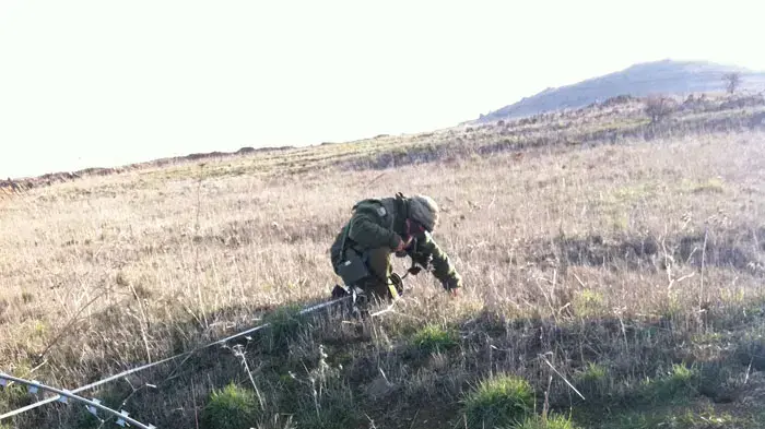 פינוי שדה מוקשים ב"עין מוקש" בצפון רמת הגולן, ינואר 2011
