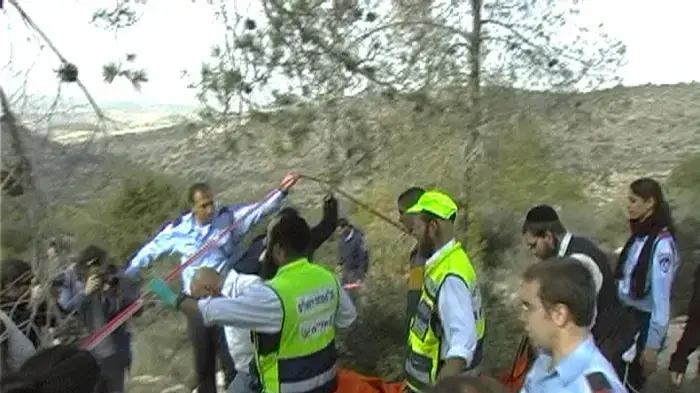 אישום: פלסטינים רצחו התיירת כריסטין לוגן ונטע שורק