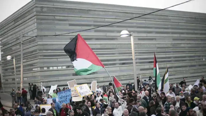 הפגנת שמאל ברחובות יפו כנגד הגזענות והאפליה, ינואר 2011 הפגנת שמאל ברחובות יפו כנגד הגזענות והאפליה, ינואר 2011