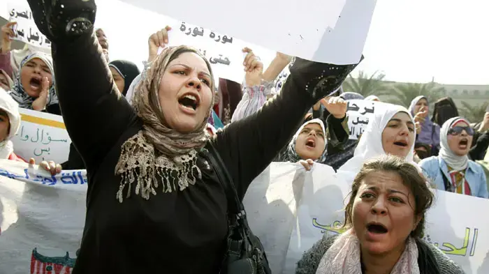מפגינים בכיכר תחריר בקהיר  "צעדת המיליון"