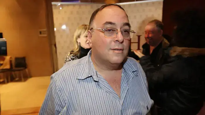 אבי בניהו במסיבתו של מנחם הורוביץ שחגג את מעברו לתל אביב מקריית שמונה, פברואר 2011