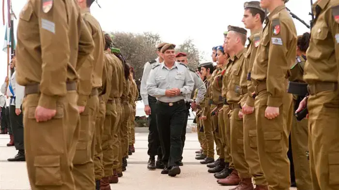 הרמטכ"ל גבי אשכנזי נפרד מפיקוד מרכז, פברואר, 2011
