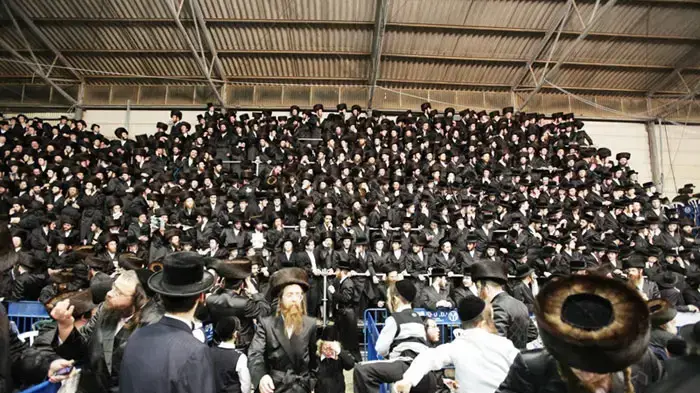 חתונת נכדתו של האדמו"ר מוישניץ בבני ברק, פברואר 2011