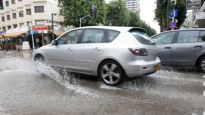 מזג אוויר חורפי וסוער בתל אביב, פברואר 2011