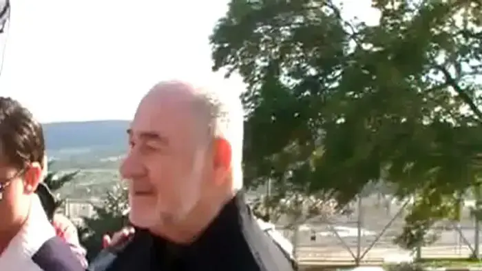 אחרי שליש ממאסרו הירשזון יצא לחופשה אחרי שליש ממאסרו הירשזון יצא לחופשה