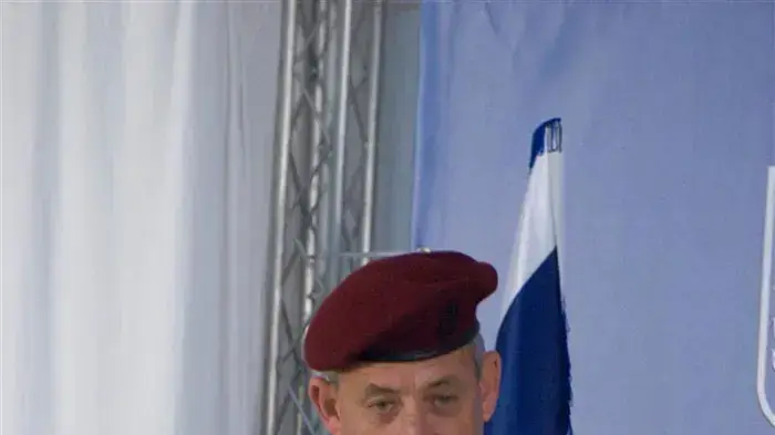 הרמטכ"ל הנכנס בני גנץ  בטקס קבלת דרגת רב אלוף, פברואר 2011