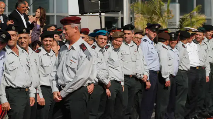 הרמטכ"ל החדש בני גנץ במשמר כבוד, פברואר 2011 הרמטכ"ל החדש בני גנץ במשמר כבוד, פברואר 2011