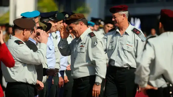 משמר כבוד לרמטכ"ל היוצא, רב אלוף גבי אשכנזי, פברואר 2011 משמר כבוד לרמטכ"ל היוצא, רב אלוף גבי אשכנזי, פברואר 2011