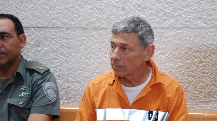 חנן גולדבלט בקבלת פסק הדין בבית המשפט, פברואר 2011 חנן גולדבלט בקבלת פסק הדין בבית המשפט, פברואר 2011