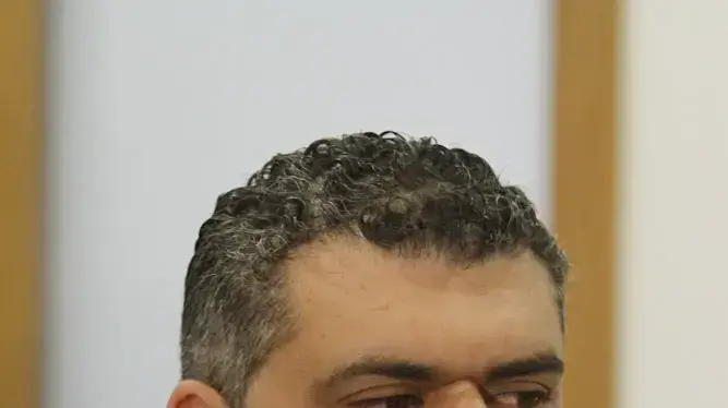 ראש רשות המיסים לשעבר ג'קי מצא בבית המשפט, פברואר 2011