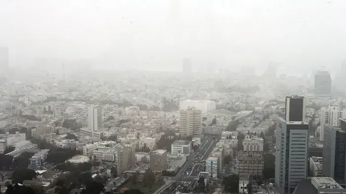 אובך ברחבי תל אביב, תצפית ממגדלי עזריאלי, פברואר 2011
