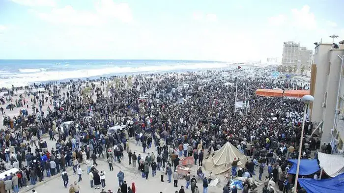 מהומות בעיר בנגאזי, לוב, פברואר 2011 מהומות בעיר בנגאזי, לוב, פברואר 2011