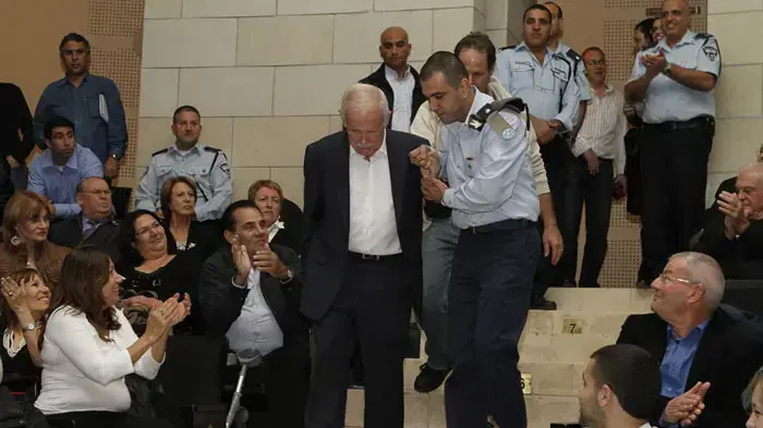 יעקב טרנר במהלך ערב "חיים שכאלה", פברואר 2011