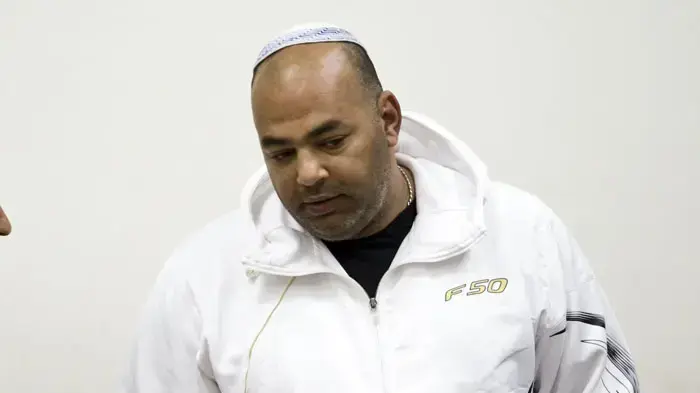 שלום דומרני מובא להארכת מעצר, פברואר 2011 שלום דומרני מובא להארכת מעצר, פברואר 2011