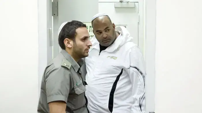 שלום דומרני מובא להארכת מעצר, פברואר 2011 שלום דומרני מובא להארכת מעצר, פברואר 2011