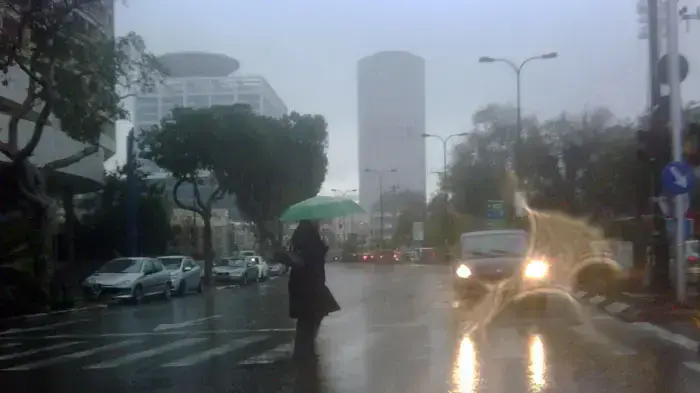 מזג אוויר סוער בגבעתיים, מרץ 2011